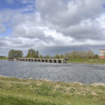 Voormalige loskade in de Materiaalhaven bij de voormalige IJsselcentrale onder Zwolle.